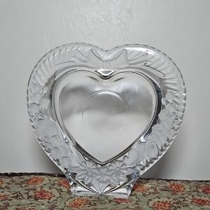 Heart-Shaped Crystal Decorative Plate